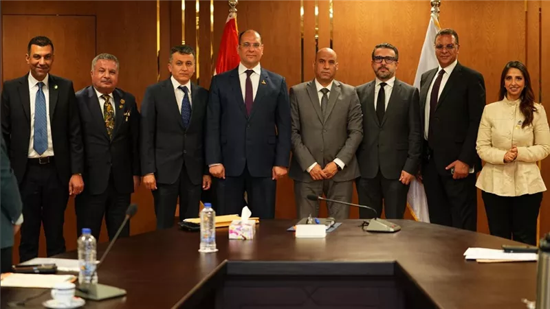وزير العمل يلتقي نواب البرلمان ويؤكد التدريب والتشغيل هدف مشترك للجميع