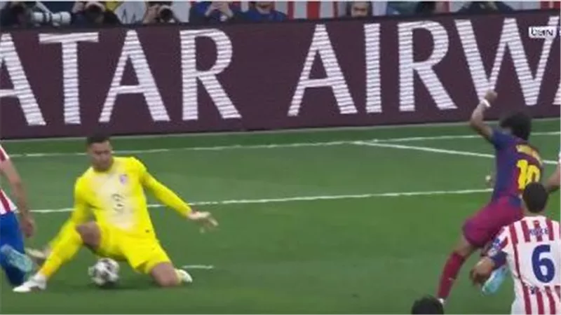 نتيجة وأهداف مباراة برشلونة وأتلتيكو مدريد الشوط الثاني (2-1) في دوري الأبطال