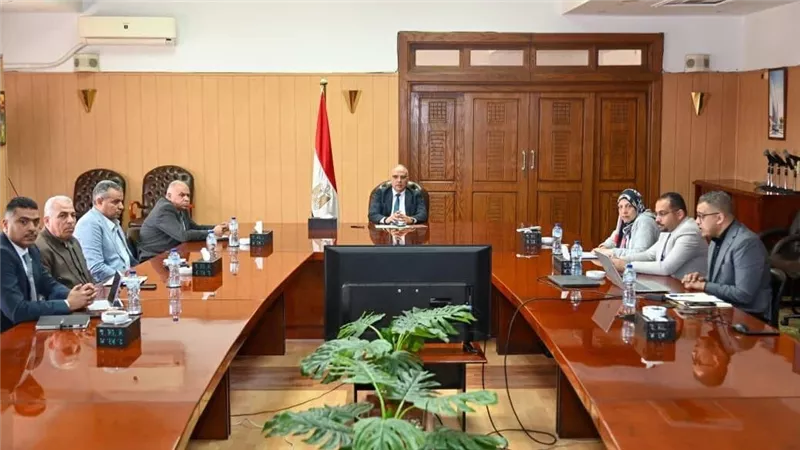 وزير الري يتابع تنفيد مسار مياه الصرف الزراعي لمحطة المعالجة بالدلتا الجديدة  