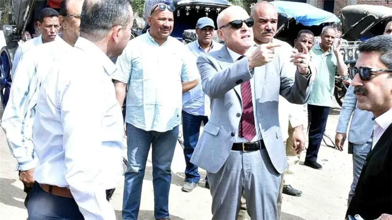محافظ الأقصر يتفقد الكرنك ويوجه بإنشاء محطة سرفيس جديدة