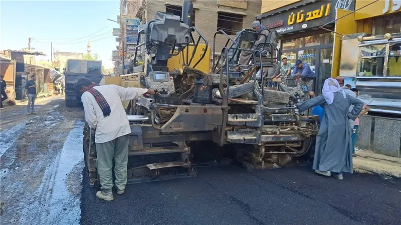 محافظ أسيوط: استكمال رصف طرق ديروط بـ24 مليون جنيه