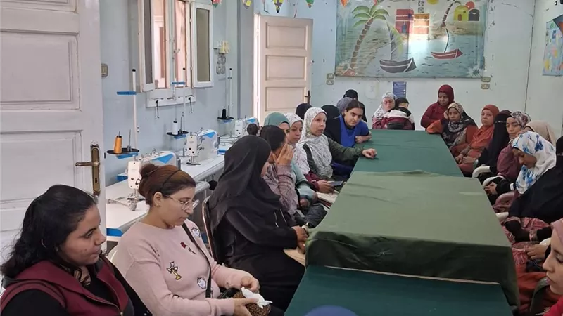 محافظ أسيوط: دعم كامل لتمكين المرأة اقتصاديًا وتوسيع مشاركتها في سوق العمل