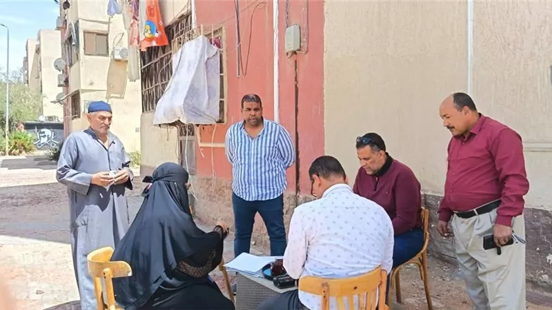حملات مكثفة لتحصيل مستحقات الدولة بمدينة مبارك 2 بحي فيصل في السويس