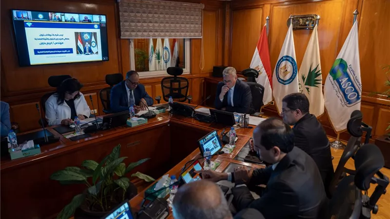 وزير البترول يشهد أعمال الجمعية العامة لشركة ثروة للبترول