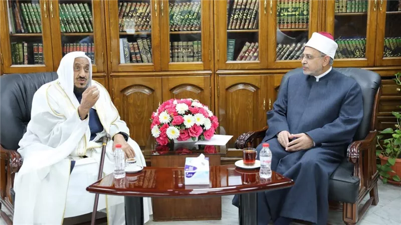 رئيس جامعة الأزهر يستقبل عبد الله المصلح رئيس المركز الدولي لأبحاث الإعجاز 