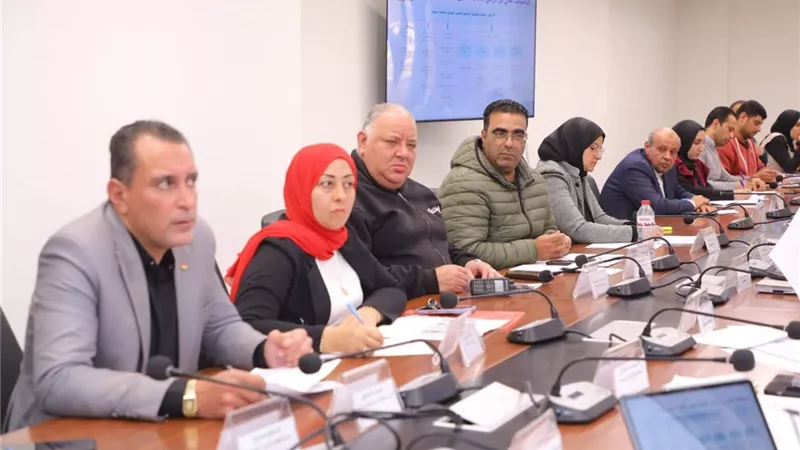 اجتماع موسع بمحافظة دمياط لمتابعة تطبيق منظومة التأمين الصحي الشامل 