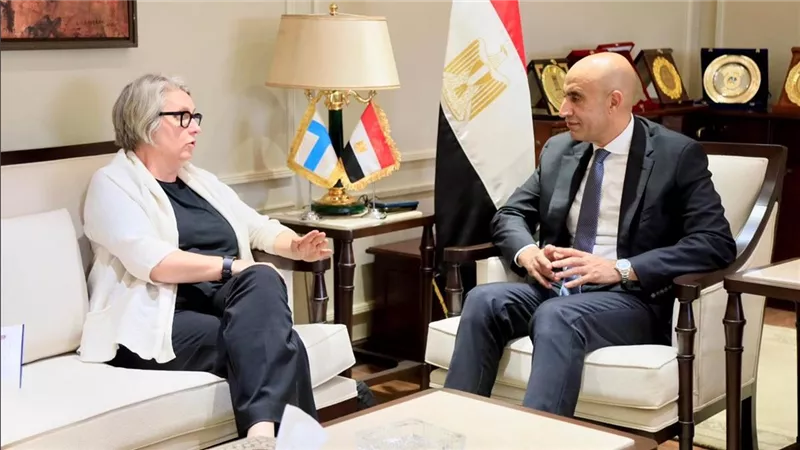 عبداللطيف يستقبل سفيرة فنلندا بالقاهرة لبحث تعزيز التعاون في تطوير التعليم