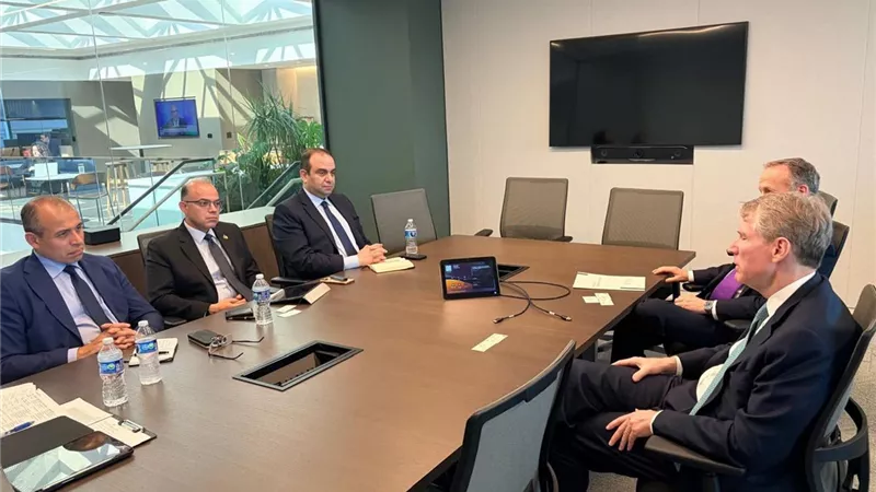 وزير الاستثمار يبحث مع معهد التمويل الدولي جذب الاستثمارات الأمريكية لمصر