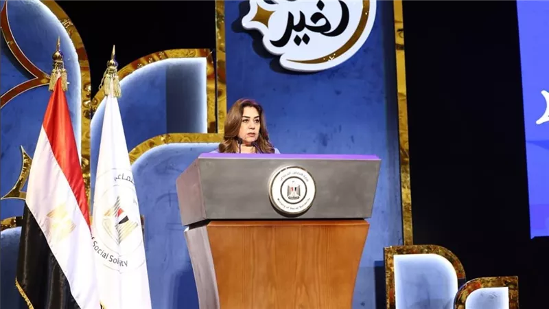 منال عوض: العمل الأهلي ركيزة أساسية للتنمية في دعم الفئات الأولى بالرعاية 