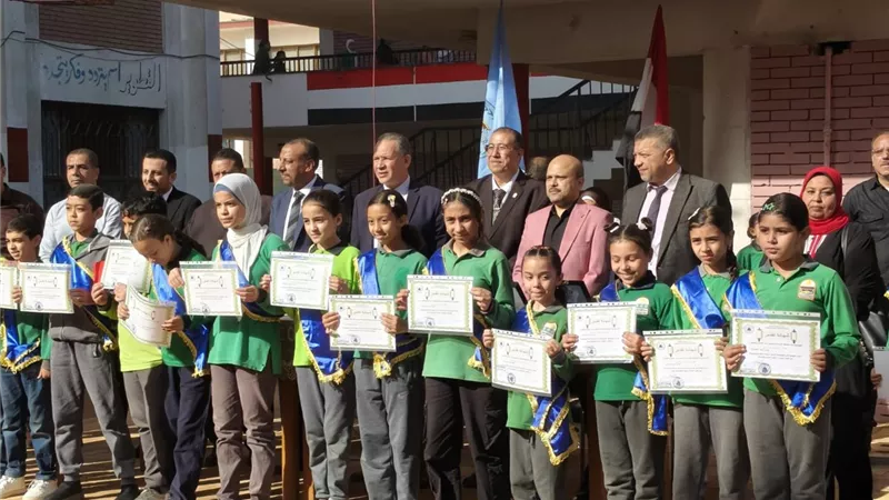 وكيل تعليم أسيوط يشهد تكريم حفظة القرآن الكريم بمدرسة الجامعة الابتدائية