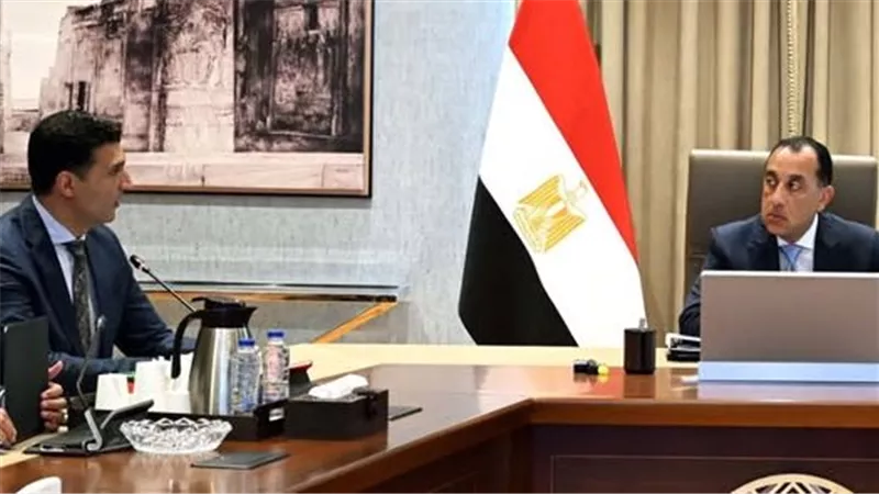 مدبولي: توطين صناعة السيارات أولوية وحوافز استثنائية لجذب الشركات العالمية
