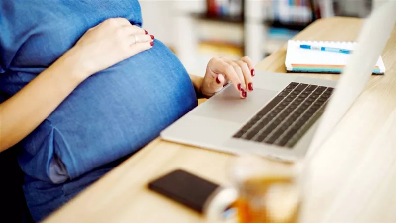  ضوابط صرف تعويض الأجر للمرأة العاملة خلال إجازة الوضع.. التأمينات تكشف مفاجأة