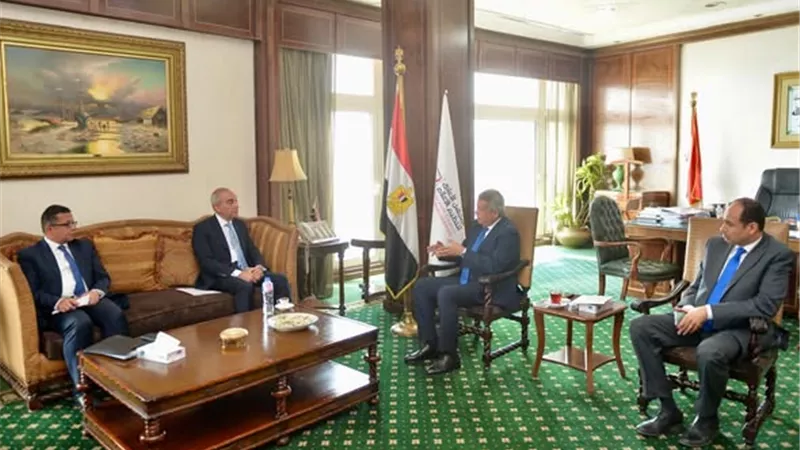 الأعلى للإعلام والاستعلامات يبحثان سبل تنسيق الجهود لتعزيز صورة مصر إعلاميًا