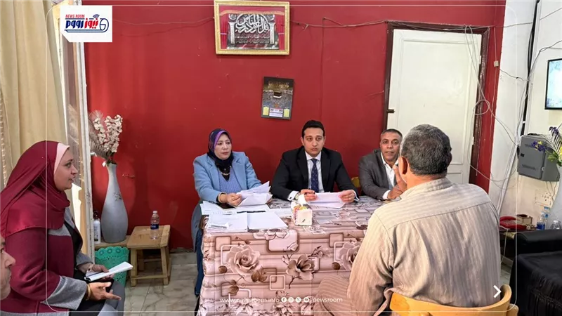 نائب محافظ الفيوم يلتقى 13 حالة ويبحث 33 طلبا بقرية الشيخ فضل