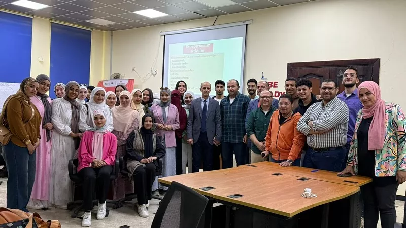 رئيس جامعة بني سويف يشيد بمشروعات الطلاب ضمن مبادرة «كن مستعدًا»