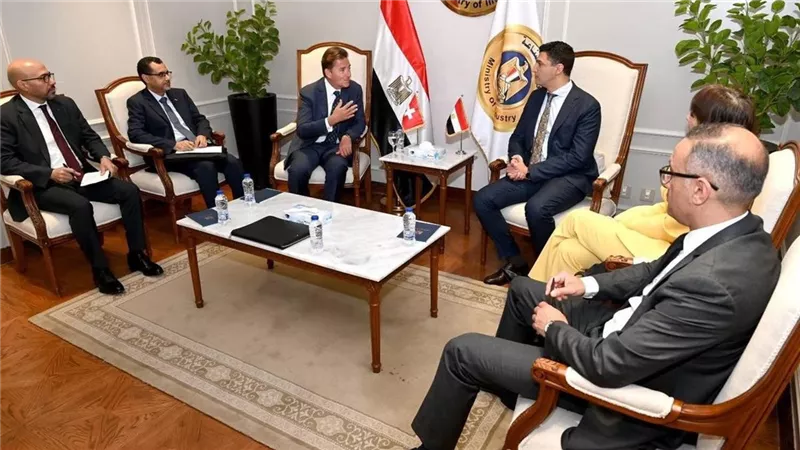 بحضور وزير الصناعة والسفير السويسري.. ABB مصر تؤكد التزامها تجاه السوق المصرفي