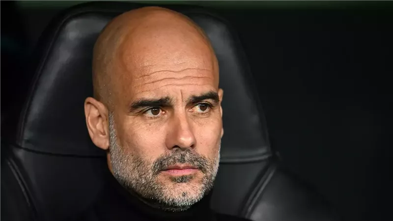 سأقتلكم.. جوارديولا يكشف كواليس صادمة عن أزمته مع لاعبي مانشستر سيتي