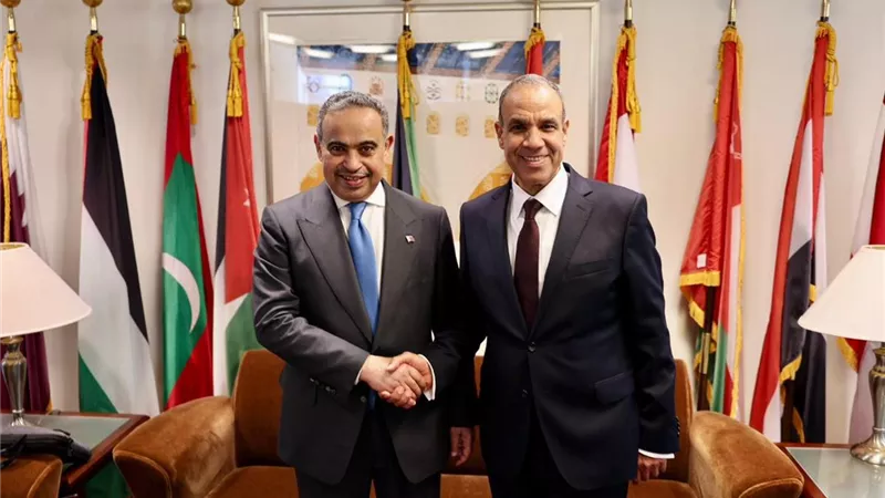 عبد العاطي يلتقي بوزير المالية القطري على هامش اجتماعات الربيع للبنك بواشنطن