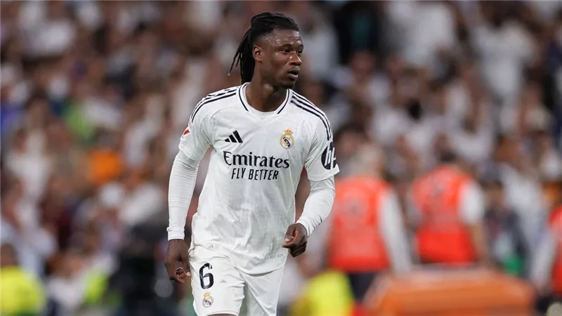 جالطة سراي يعرض 50 مليون يورو لضم كامافينجا من ريال مدريد