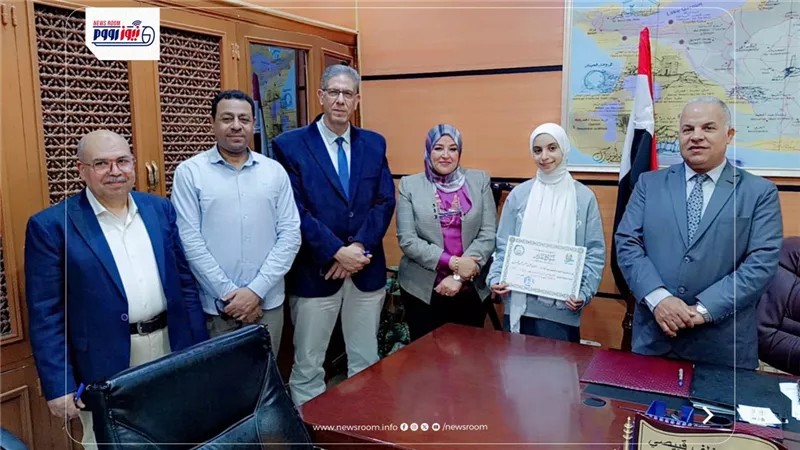 مدير تعليم الفيوم يكرم أبطال الجمهورية في بطولة الملاكمة