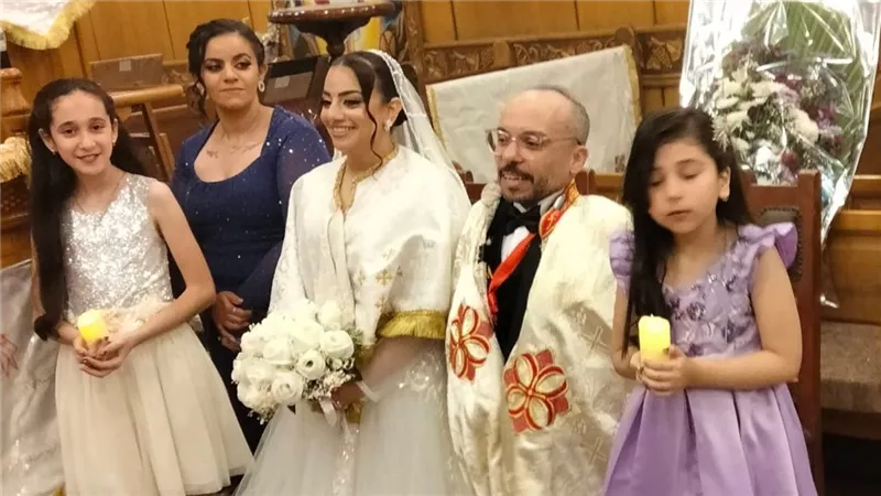 بعد مشاركته في مسلسل ولاد الشمس.. الفنان مينا أبو الدهب يحتفل بزفافه  