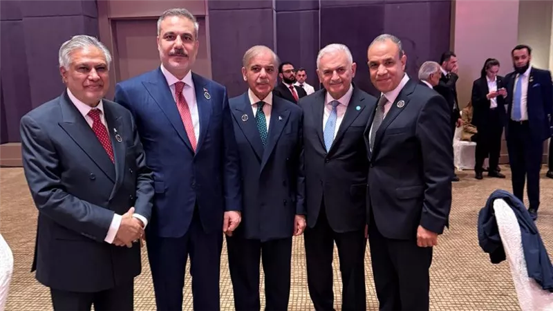وزير الخارجية يلتقي مسئولين باكستان ونظيره التركي في لقاء جانبي بمنتدى أنطاليا