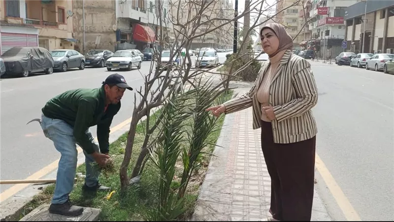 لإعادة المظهر الحضاري لبورفؤاد.. صيانة كافة المسطحات الخضراء بأنحاء المدينة