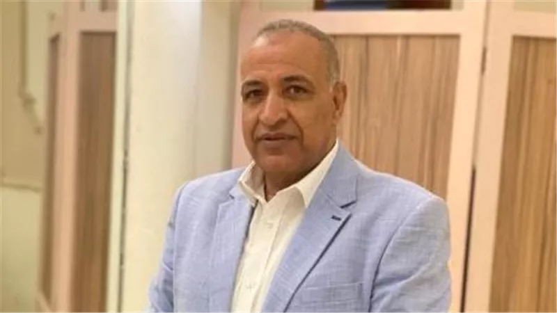 الاتحاد المحلي لنقابات عمال أسيوط يهنئ المحافظ والقيادات بالعيد القومي