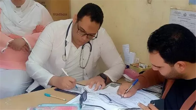 صحة دمياط تكثف المتابعة الميدانية لضبط الأداء وتحسين مستوى الخدمة الطبية