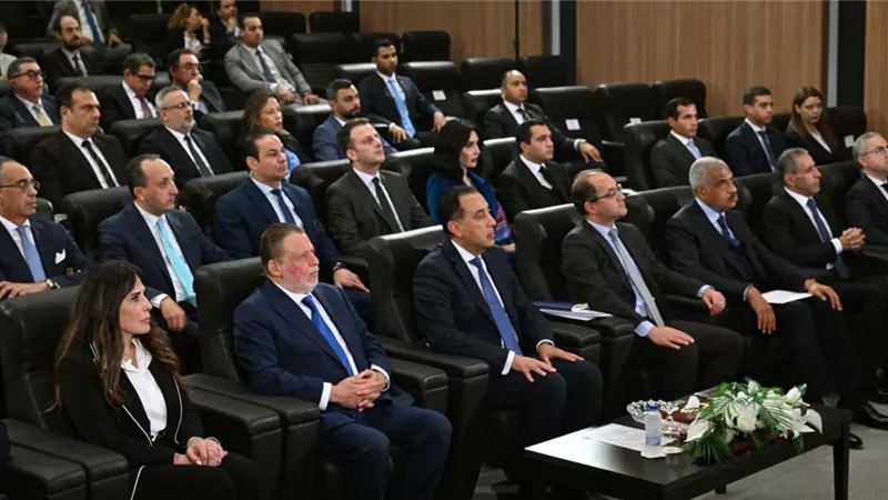 باستثمارات 1.4 تريليون جنيه.. رئيس الوزراء يشهد الإعلان عن مشروع (The Spine)