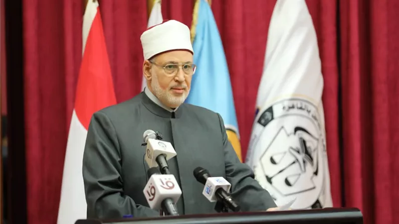 وكيل الأزهر يطالب بإعداد مشروع متكامل يعنى بتحصين الأسرة