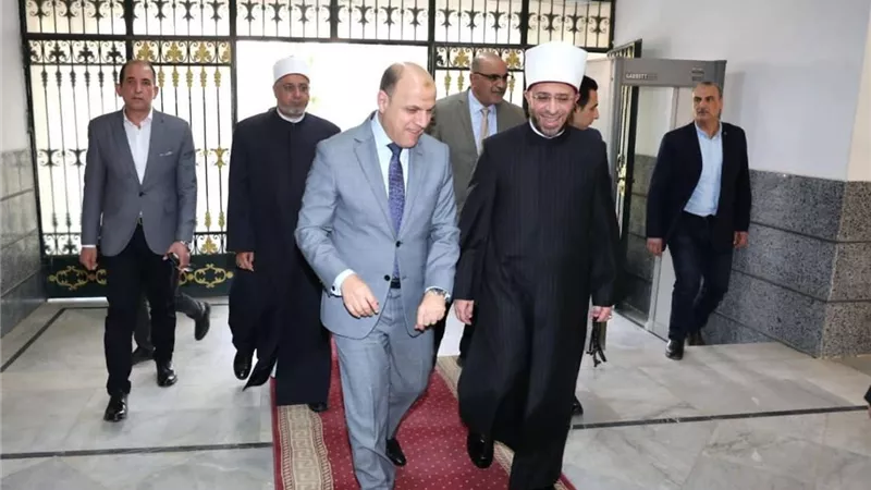 محافظ الغربية يستقبل وزير الأوقاف ويشيد بدولة التلاوة