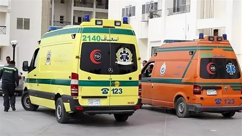 إصابة 5 اشخاص إثر وقوع حادث تصادم بين سيارة ودراجة نارية بالبحيرة