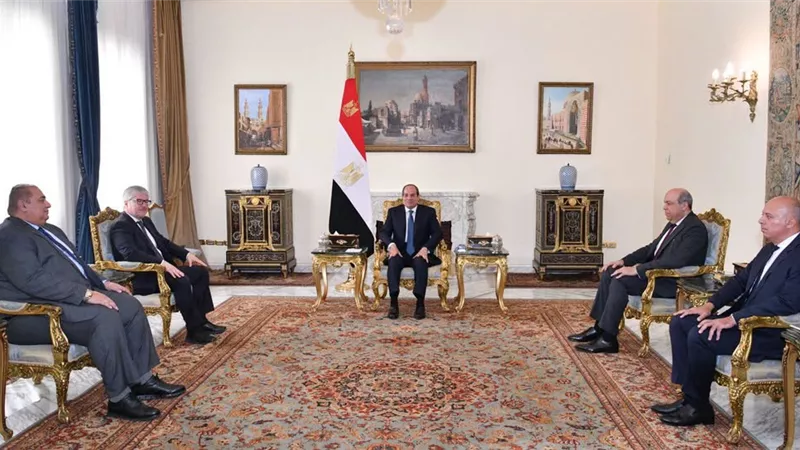 الرئيس السيسي يبحث تطوير قطاع الطيران وتعزيز التعاون الدولي مع «إيكاو»
