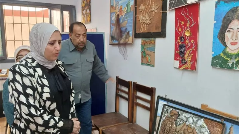 متابعة مكثفة لضبط الامتحانات.. وكيل تعليم السويس تتفقد الكاميرات وحجرات العمل 