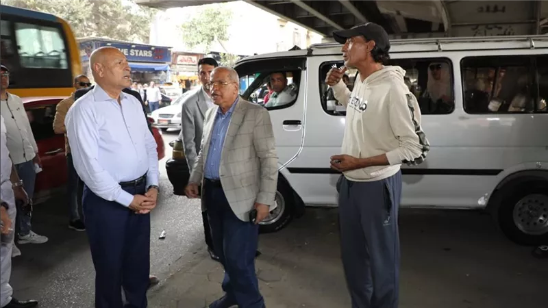 لمتابعة أعمال إعادة الانضباط.. محافظ القاهرة يتفقد رمسيس ووسط البلد 