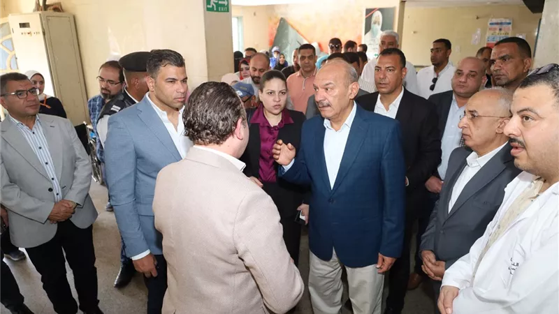  محافظ السويس يتفقد المستشفى العام ويوجه بحسن معاملة المرضى وتحسين  الخدمات