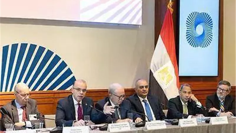 في مائدة مستديرة بغرفة التجارة الأمريكية.. 