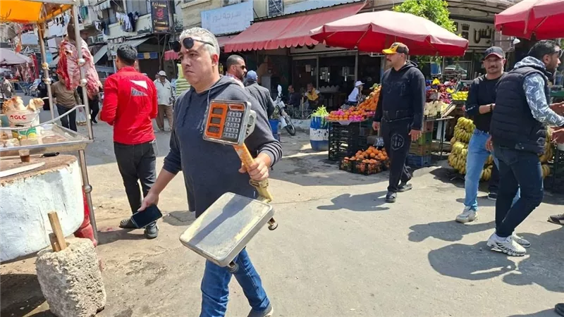  استمرار العمل الميداني المكثف لرفع كفاءة الخدمات وفرض الانضباط بأحياء بورسعيد