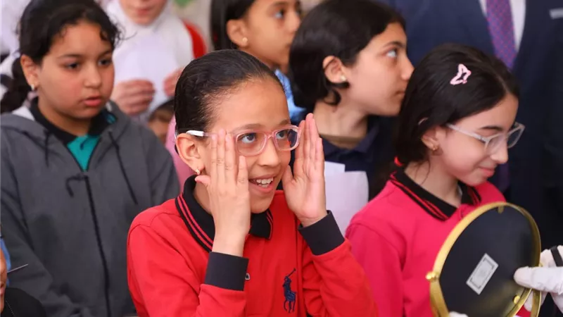 محافظ دمياط يتفقد مبادرة عيون أطفالنا مستقبلنا بمدرسة 6 أكتوبر الابتدائية
