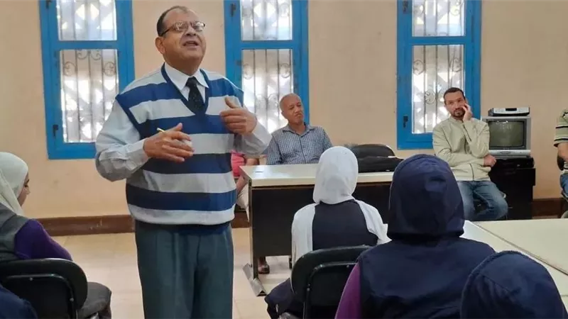 محافظ أسيوط: فعاليات ثقافية وفنية متنوعة احتفالًا بالعيد القومي للمحافظة 