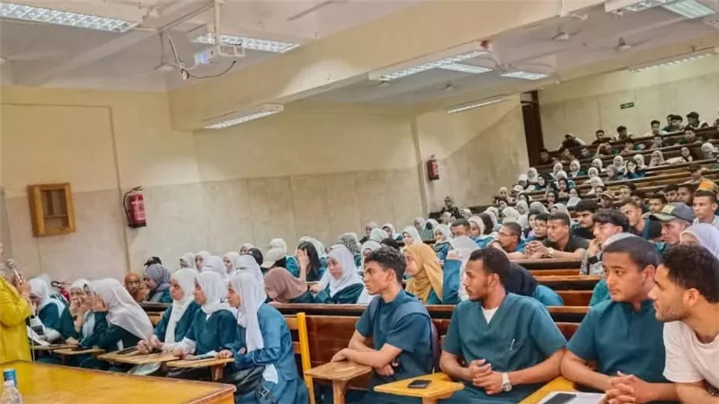 تمريض قنا تعقد ندوة حول مخاطر الشائعات من أجل استقرار المجتمع 
