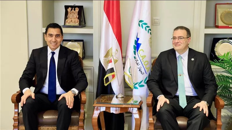 وزير الشباب والرياضة يلتقي رئيس الجهاز المركزي للتنظيم والإدارة