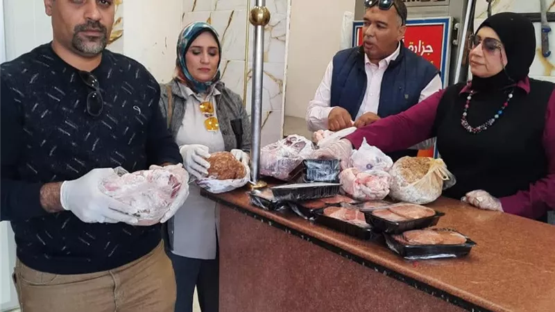 حررت 90 محضرا.. حملات مكثفة لتموين السويس تضبط مخالفات بالمخابز والأسواق 