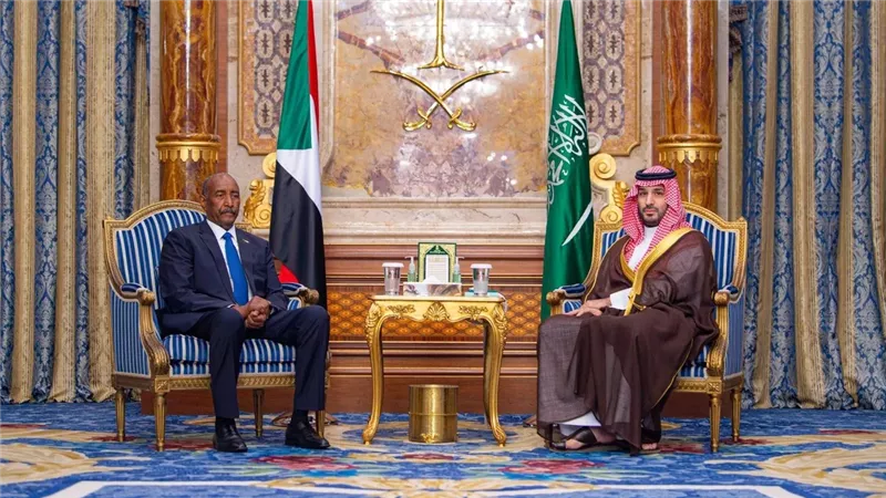 بن سلمان والبرهان يبحثان مستجدات الأوضاع وسبل ضمان استقرار السودان