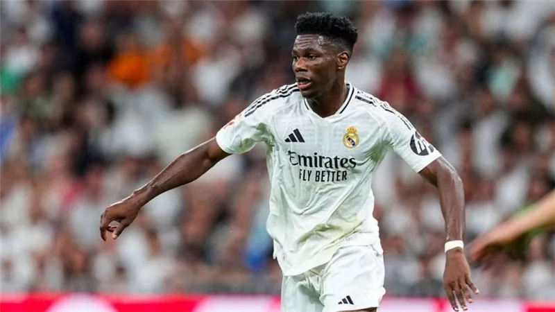 تشواميني يستعيد مكانه في حسابات مورينيو مع ريال مدريد