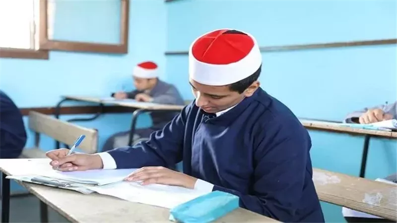 دمياط الأزهرية ترفع درجة الاستعداد لمتابعة امتحانات اليوم وسط إجراءات تنظيمية 