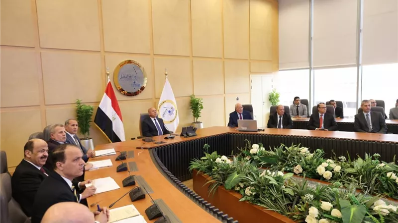 وزير النقل يترأس اجتماع الجمعية العامة العادية شركة إم أو تي للاستثماروالتنمية