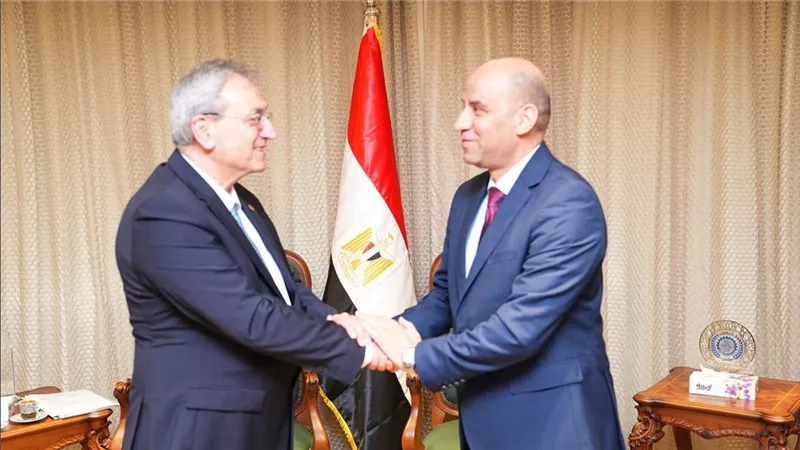 وزير العمل بحث مع نظيره القبرصي تفعيل مذكرة تفاهم تنقل الأيدي العاملة 