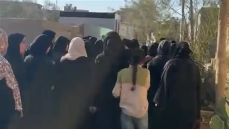 من الفستان الأبيض إلى الكفن.. أهالي الشرقية يشيعون «فرح» إلى مثواها الأخير